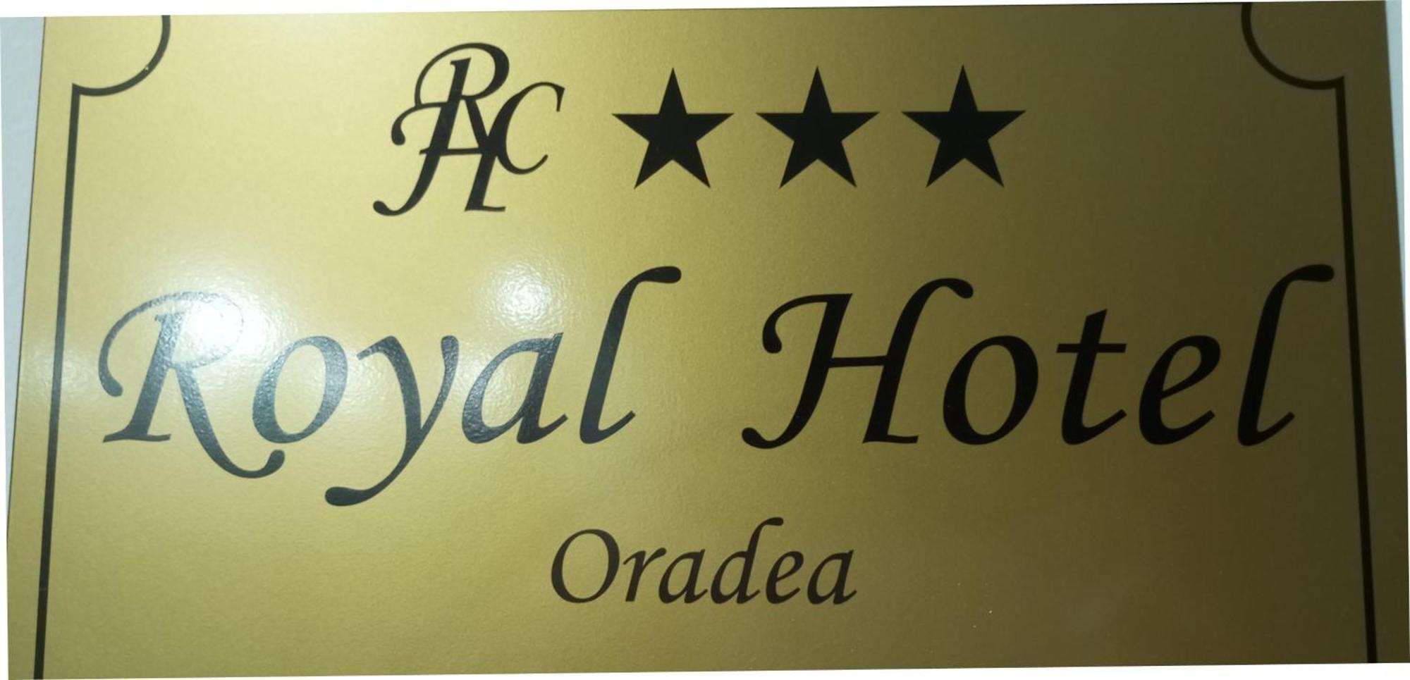 Rhc Royal Hotel Oradea Exterior foto